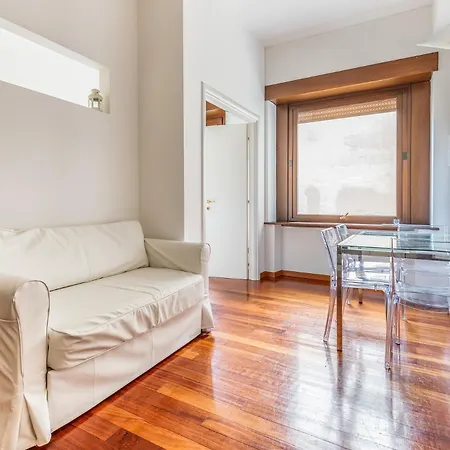 Apartment Brand New Centrale Via Soperga- 2pax- Wifi Milan